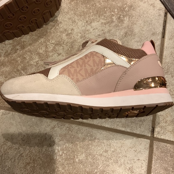 Like new Michael Kors Rose Gold sneakers - Picture 6 of 6